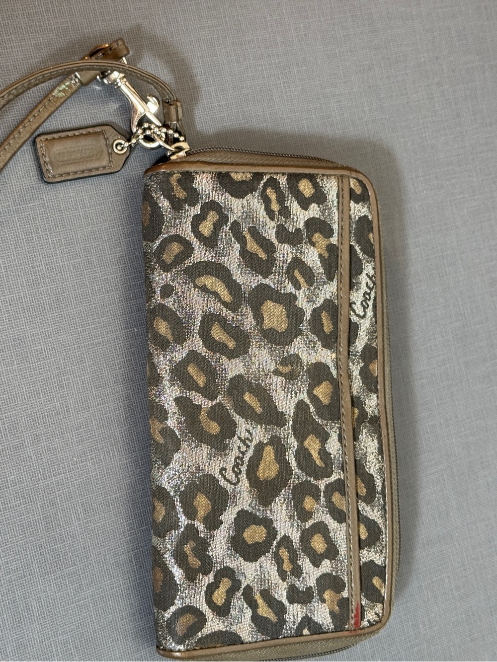 Coach Madison Daisy Ocelot Print Large Zip Wristlet Clutch Wallet